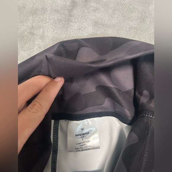 Spiderz Softball Leggings Women’s Small Black Camouflage High Waisted Stretch - Picture 3 of 6